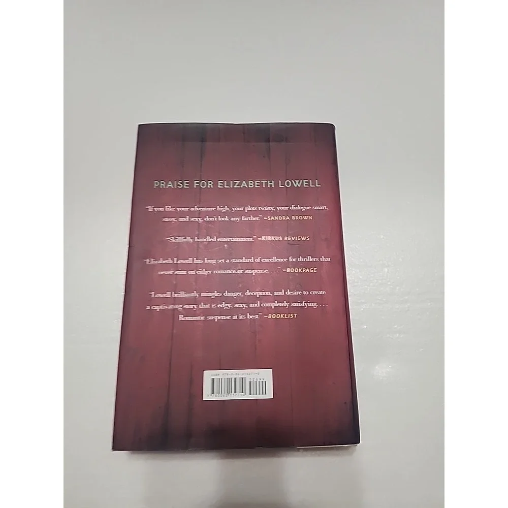 Dangerous Refuge : A Novel by Elizabeth Lowell (2013, Hardcover)‎